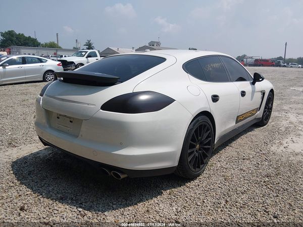 2012 PORSCHE PANAMERA 4S