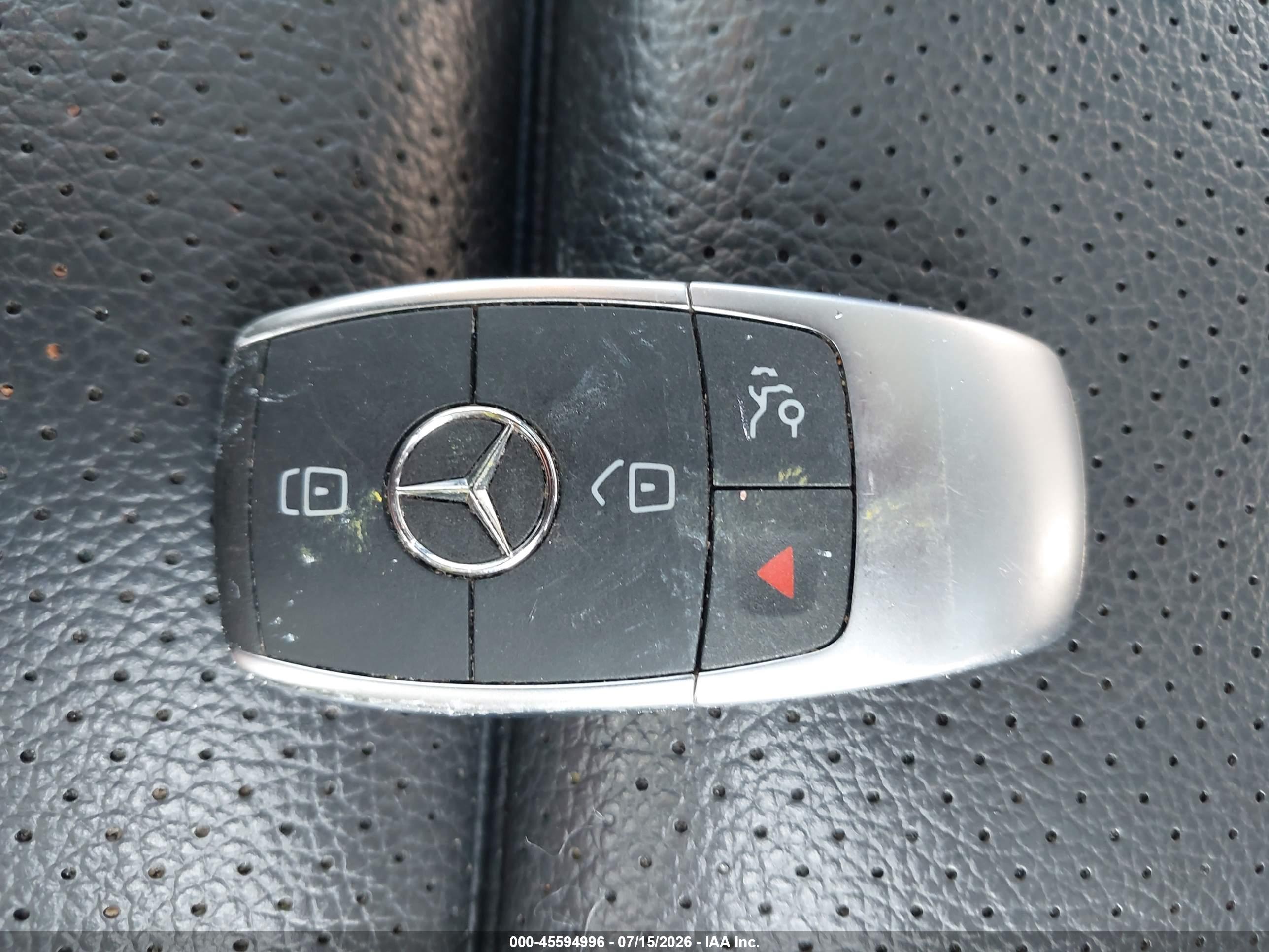2020 MERCEDES-BENZ GLC 300 4MATIC