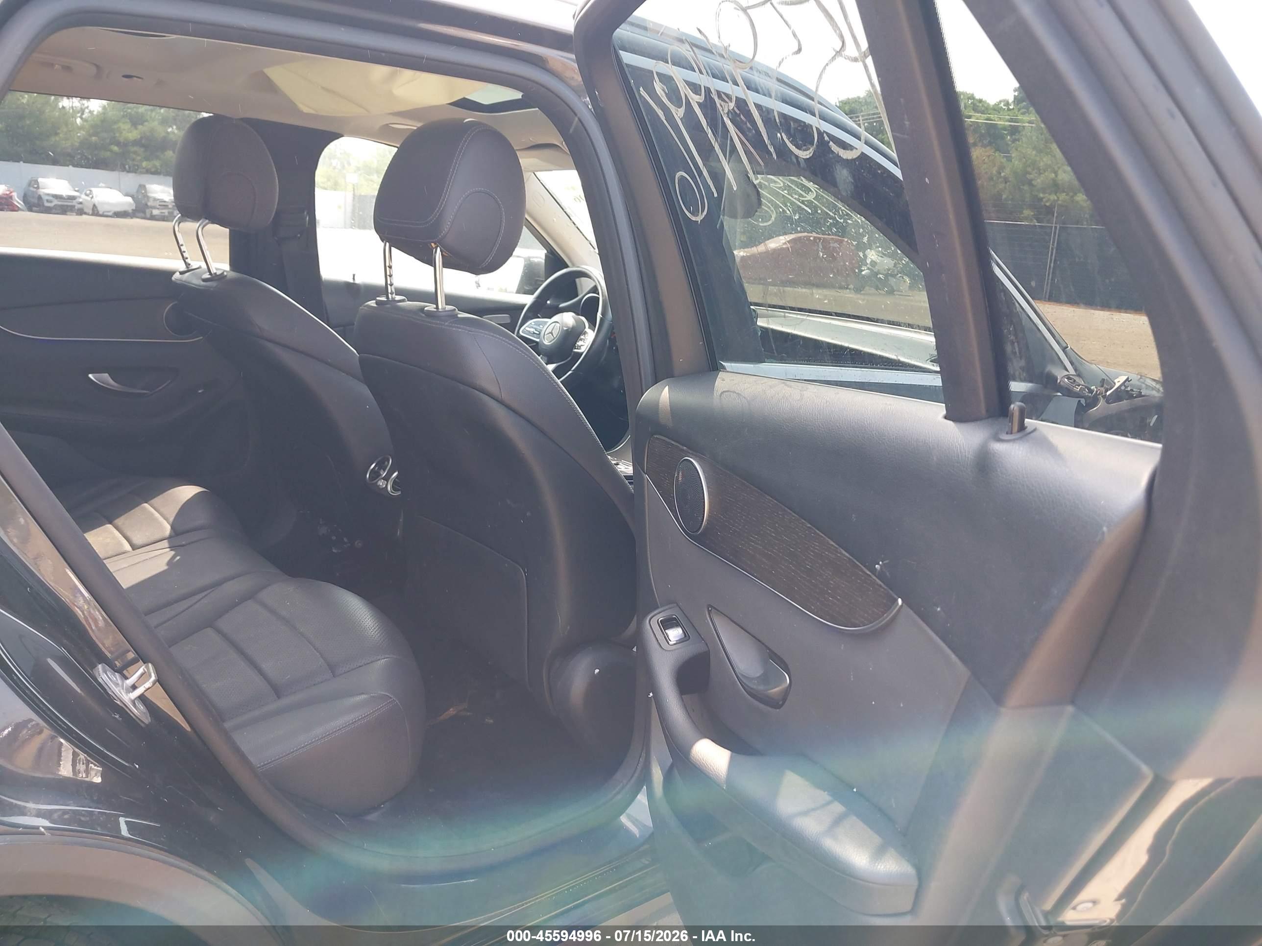 2020 MERCEDES-BENZ GLC 300 4MATIC