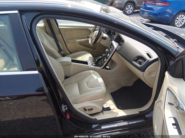 2016 VOLVO V60 T5 DRIVE-E PREMIER