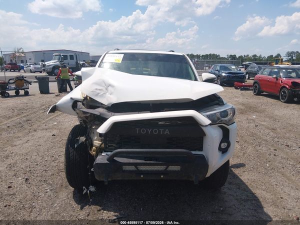 2022 TOYOTA 4RUNNER SR5 PREMIUM