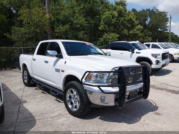 2017 RAM 1500 LARAMIE  4X4 5'7 BOX
