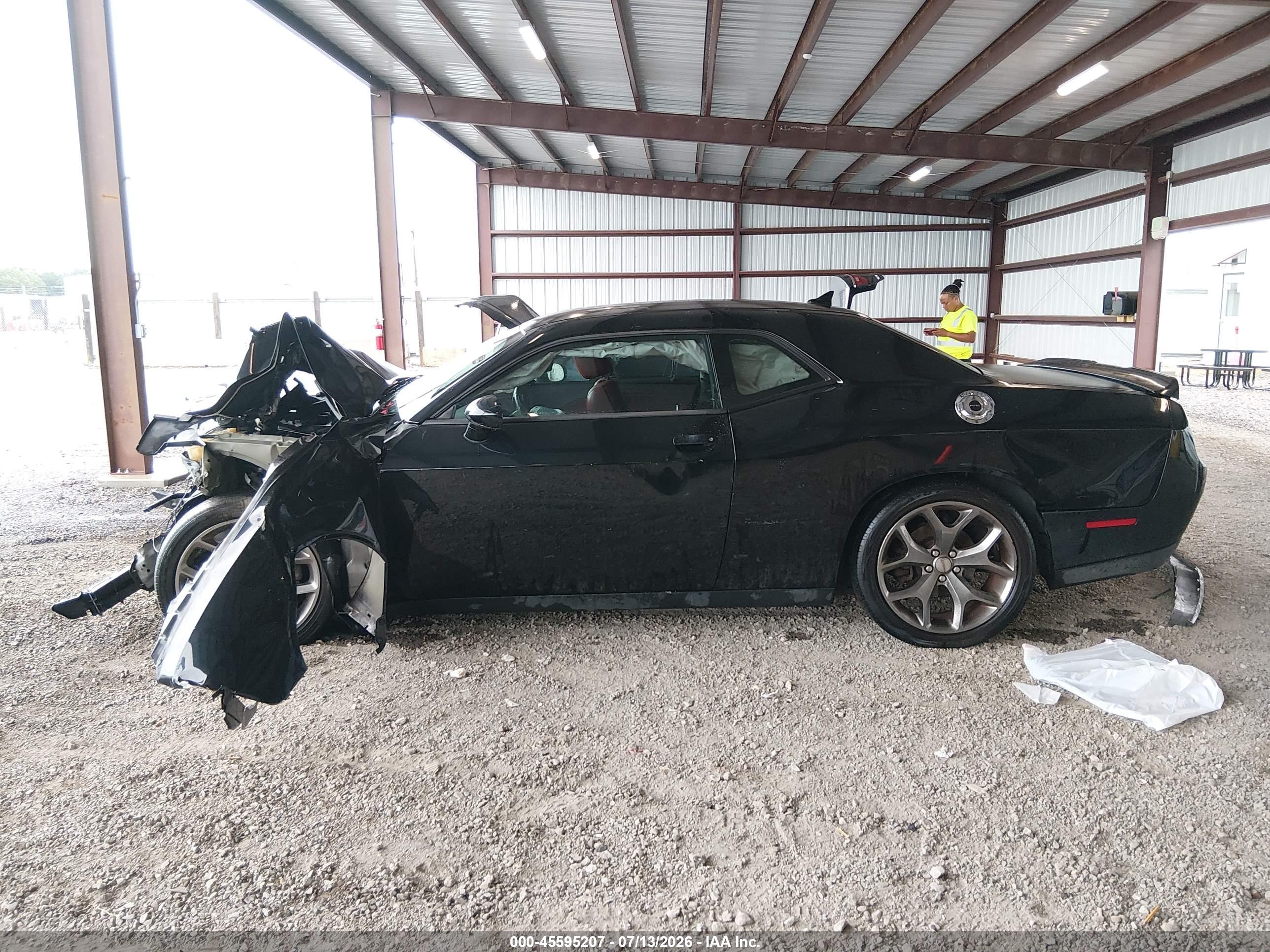 2016 DODGE CHALLENGER SXT PLUS