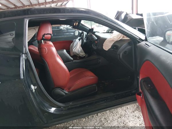 2016 DODGE CHALLENGER SXT PLUS