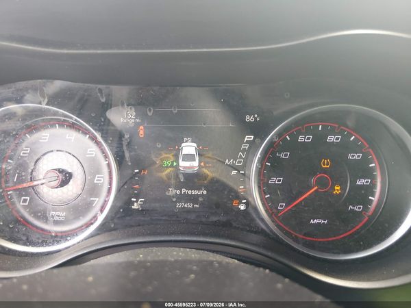 2016 DODGE CHARGER SE