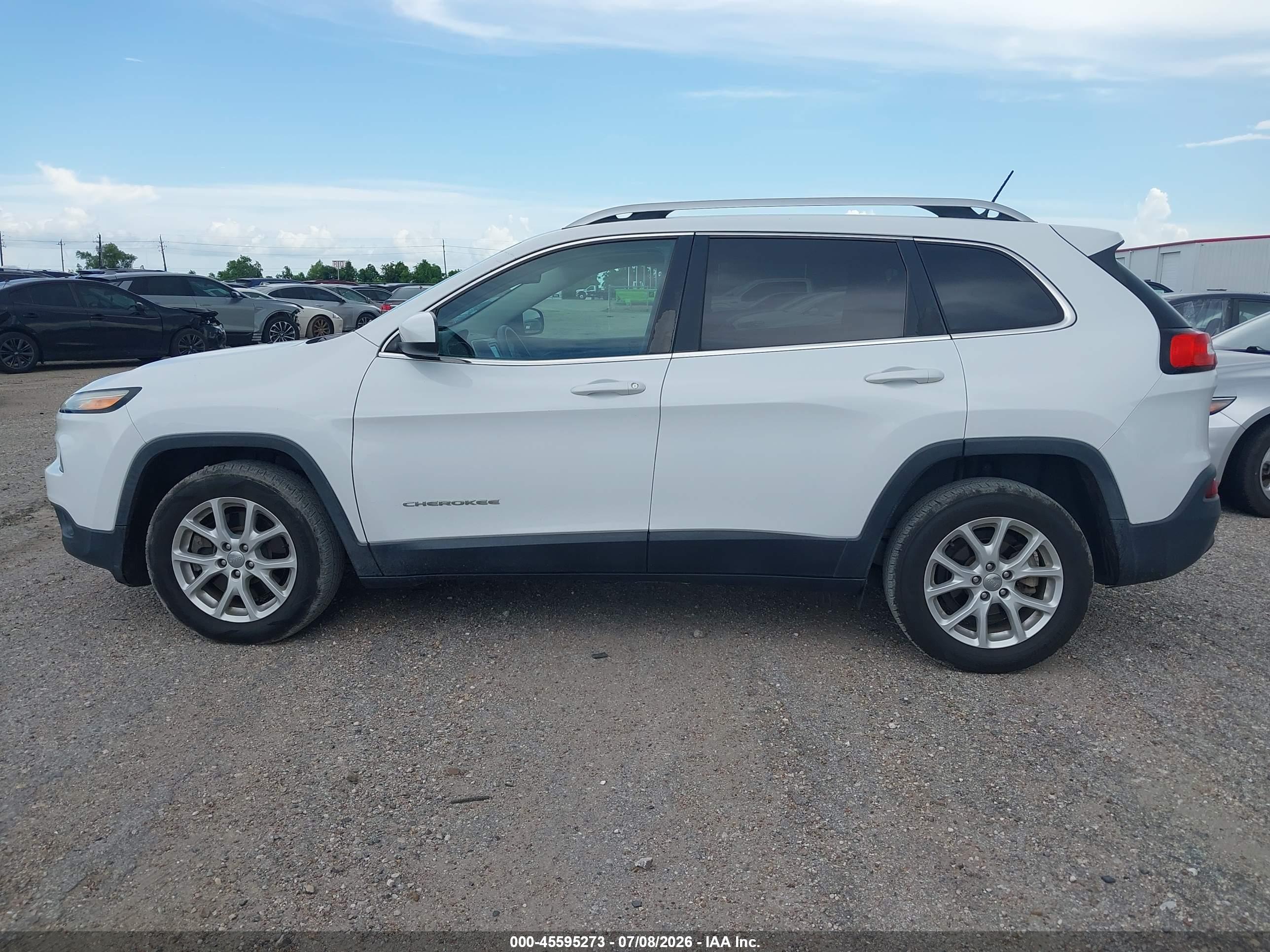 2018 JEEP CHEROKEE LATITUDE FWD