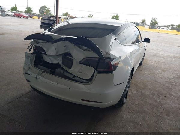 2021 TESLA MODEL 3