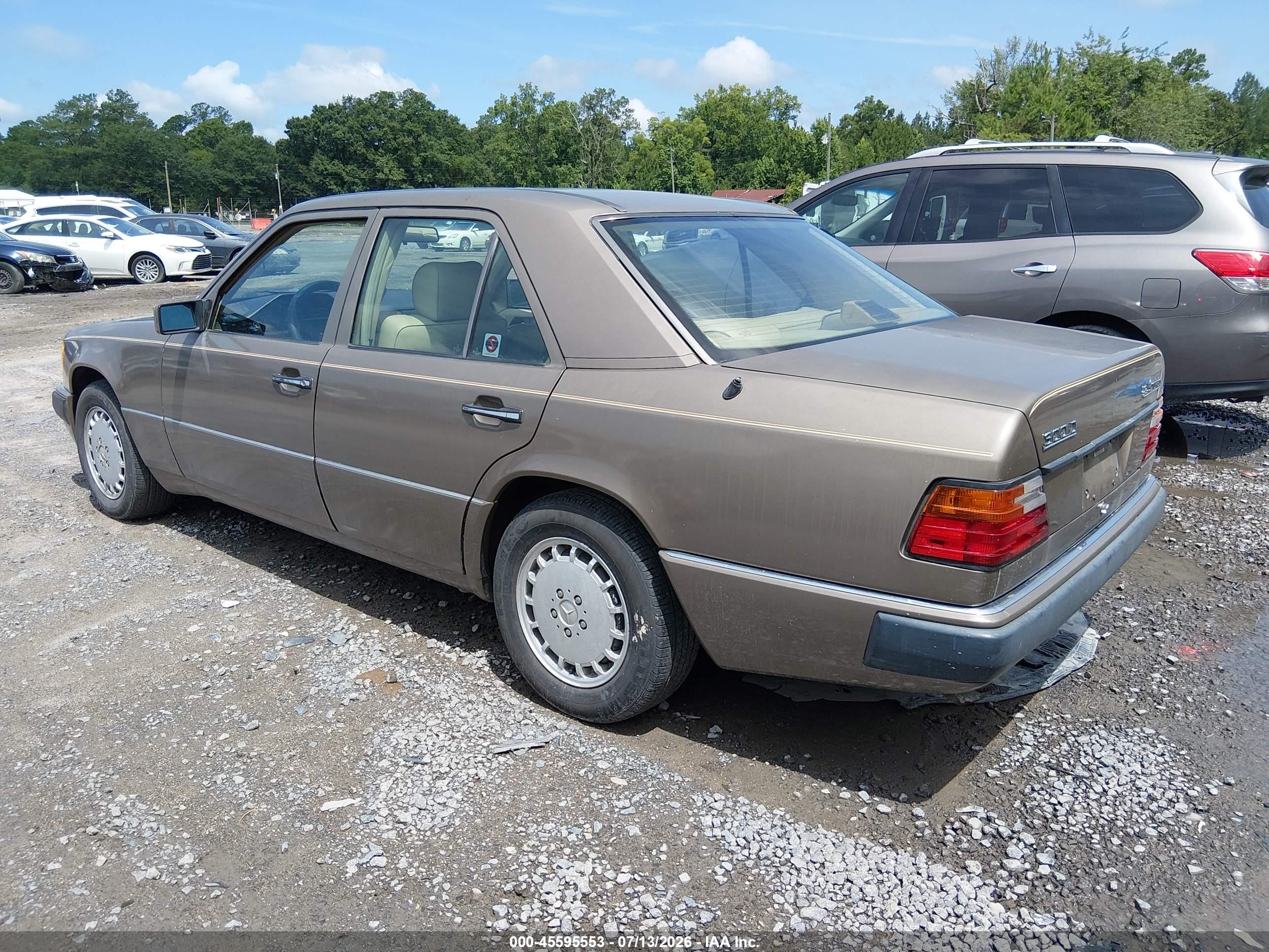 1992 MERCEDES-BENZ 300 300D 2.5