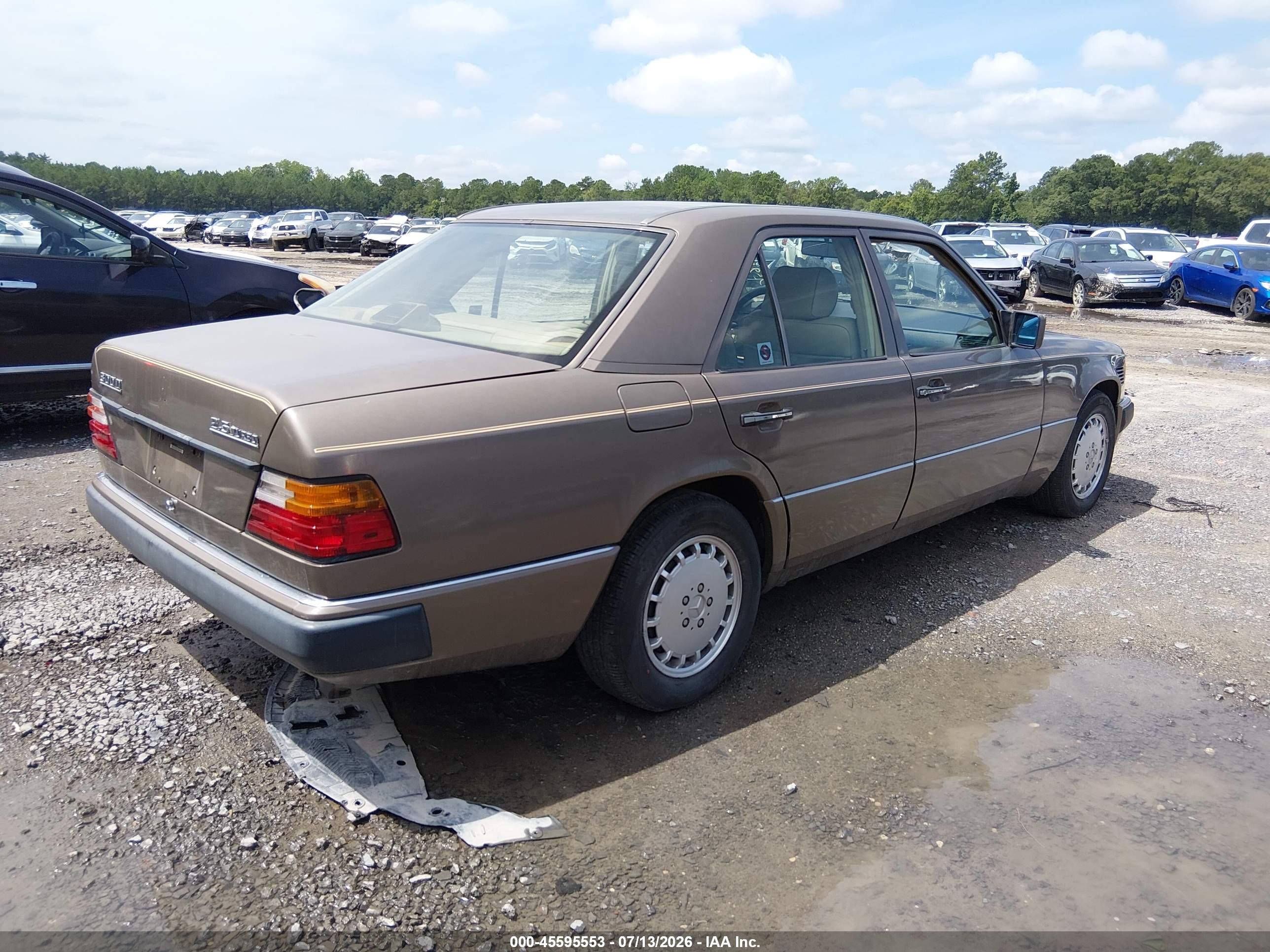 1992 MERCEDES-BENZ 300 300D 2.5