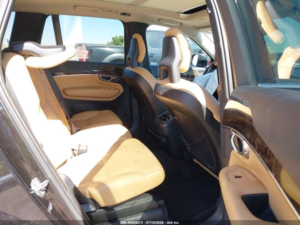 2016 VOLVO XC90 T6 MOMENTUM