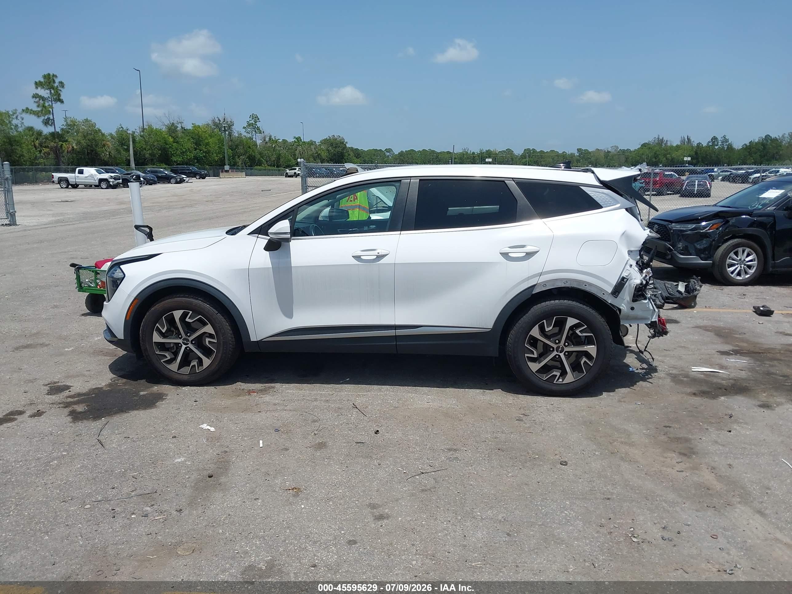 2023 KIA SPORTAGE EX
