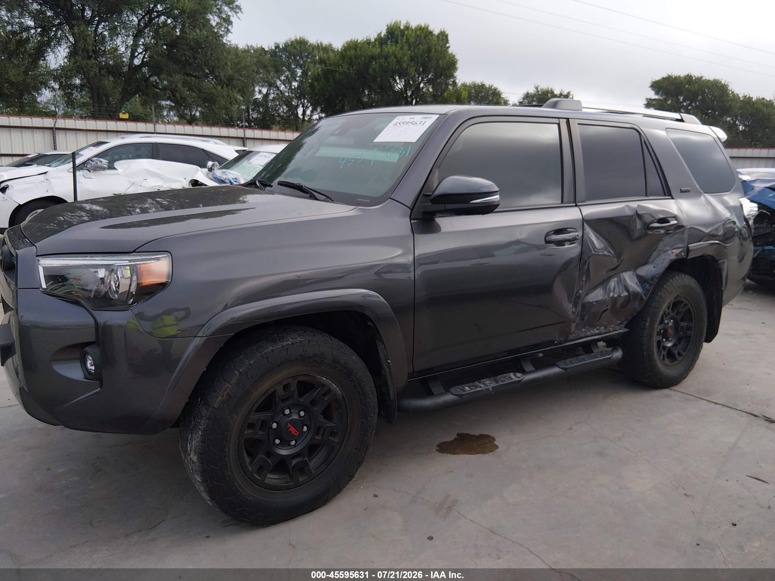 2022 TOYOTA 4RUNNER SR5 PREMIUM