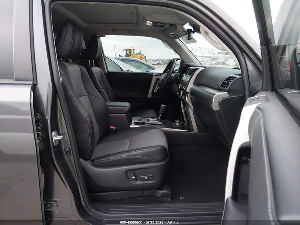 2022 TOYOTA 4RUNNER SR5 PREMIUM