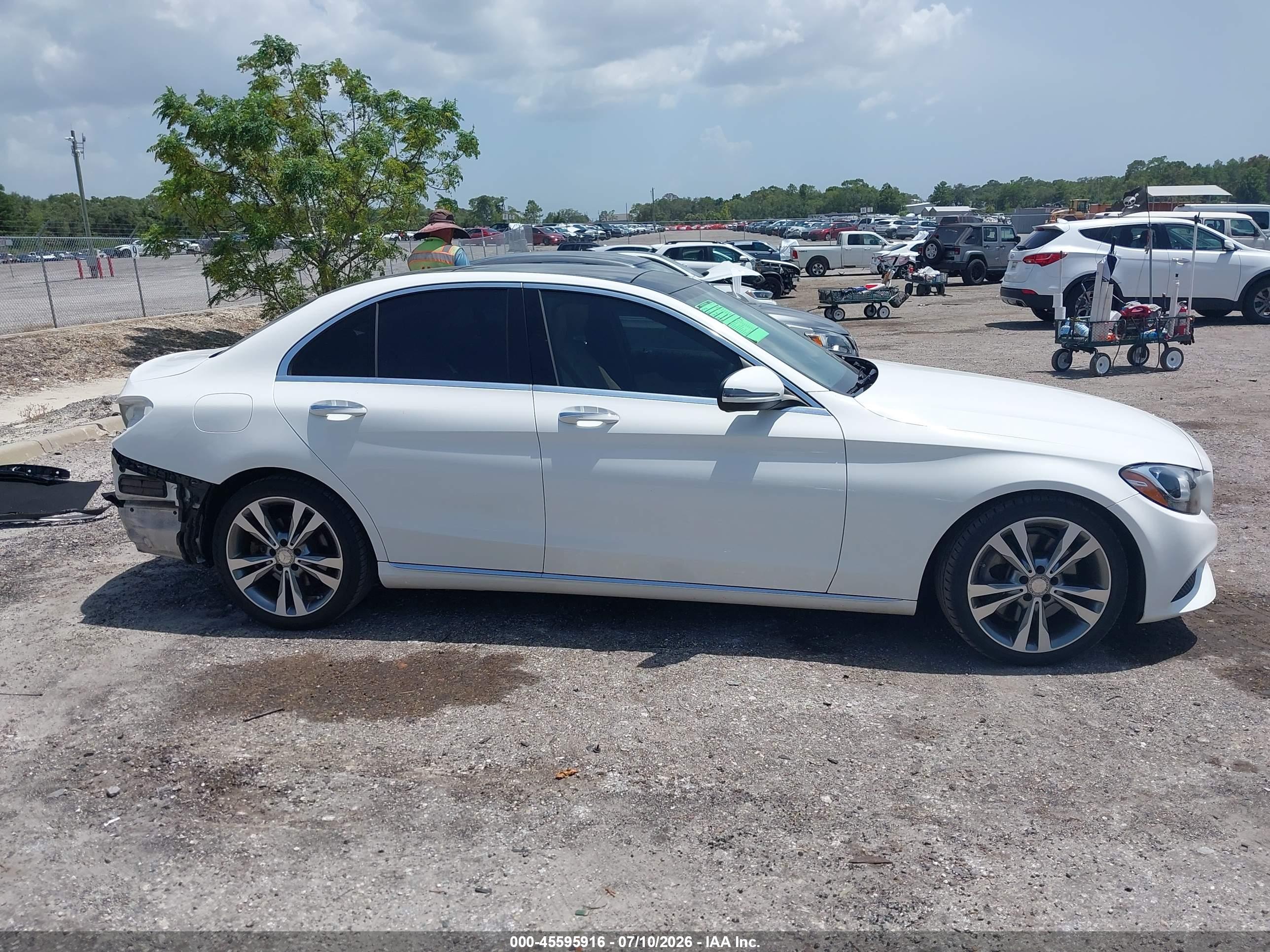 2016 MERCEDES-BENZ C 300 C300