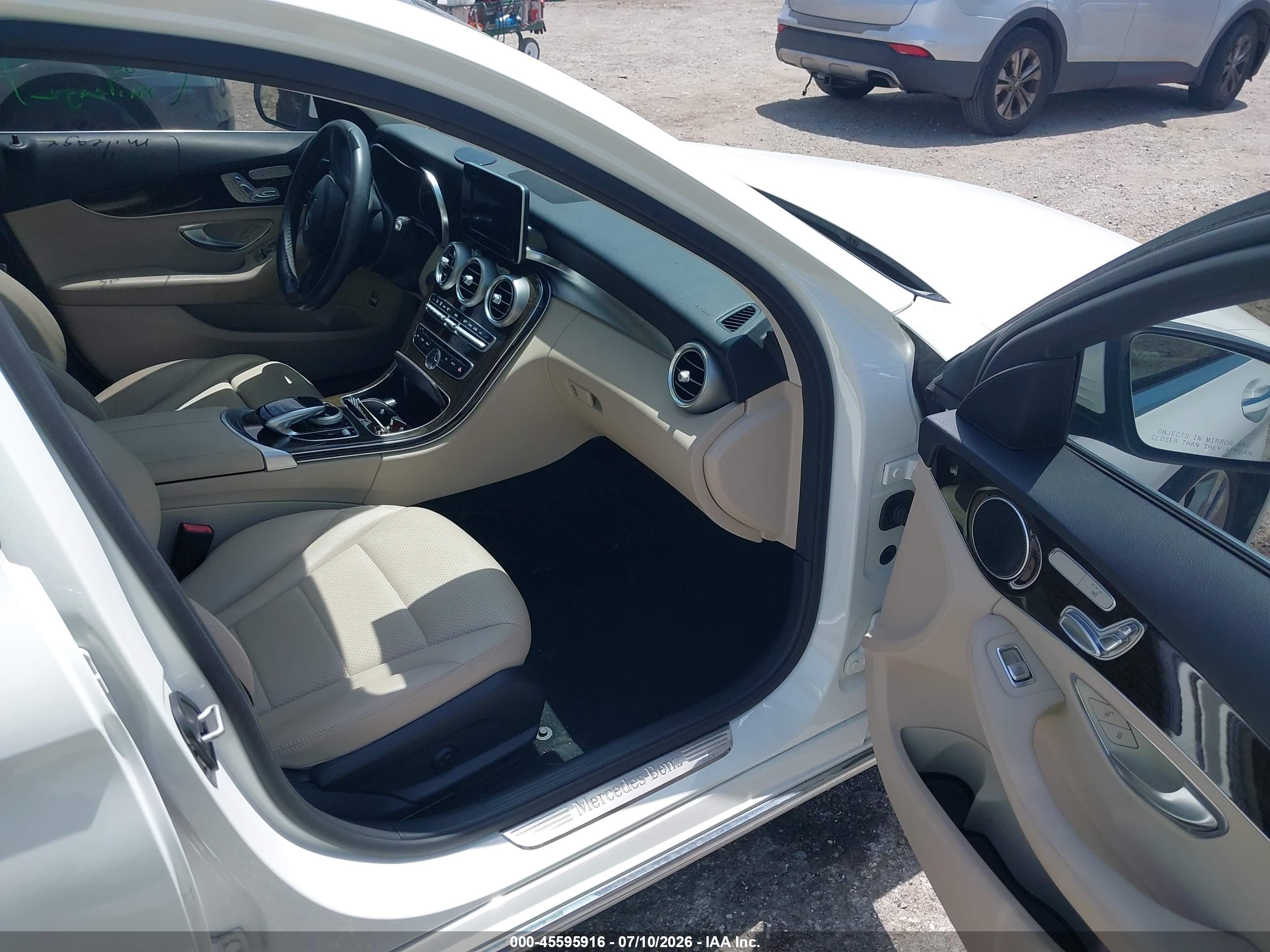 2016 MERCEDES-BENZ C 300 C300