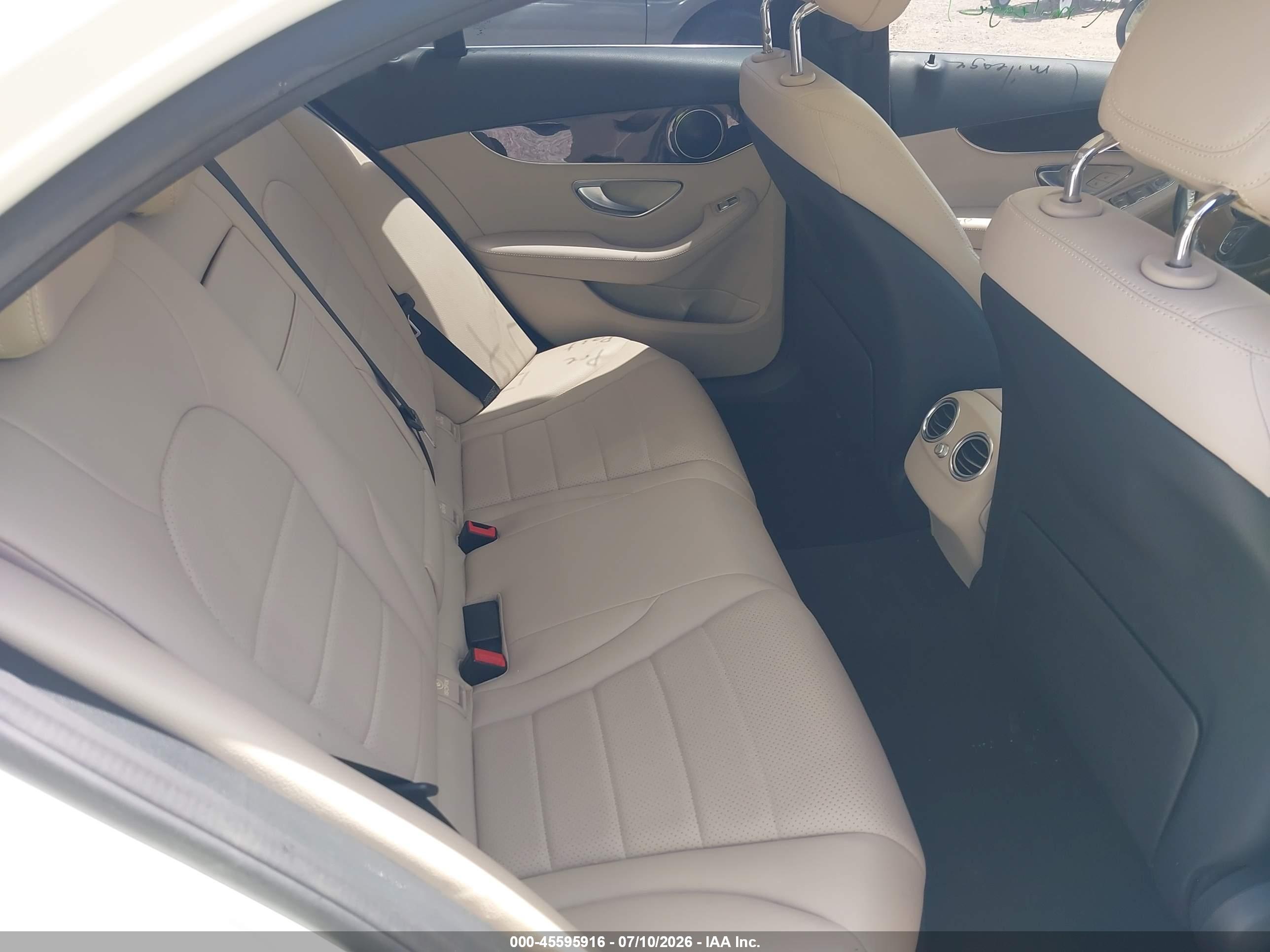 2016 MERCEDES-BENZ C 300 C300