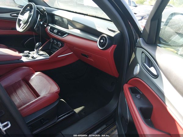 2018 ALFA ROMEO STELVIO TI SPORT AWD