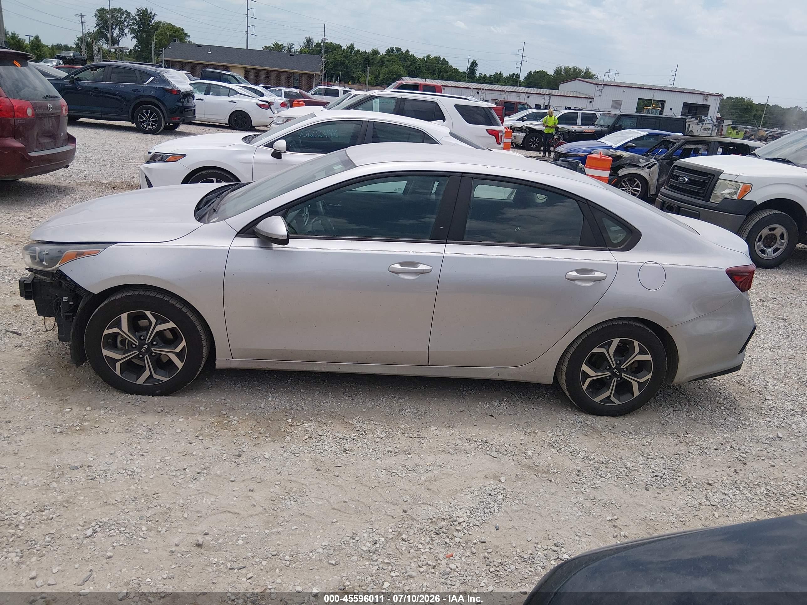 2019 KIA FORTE LXS