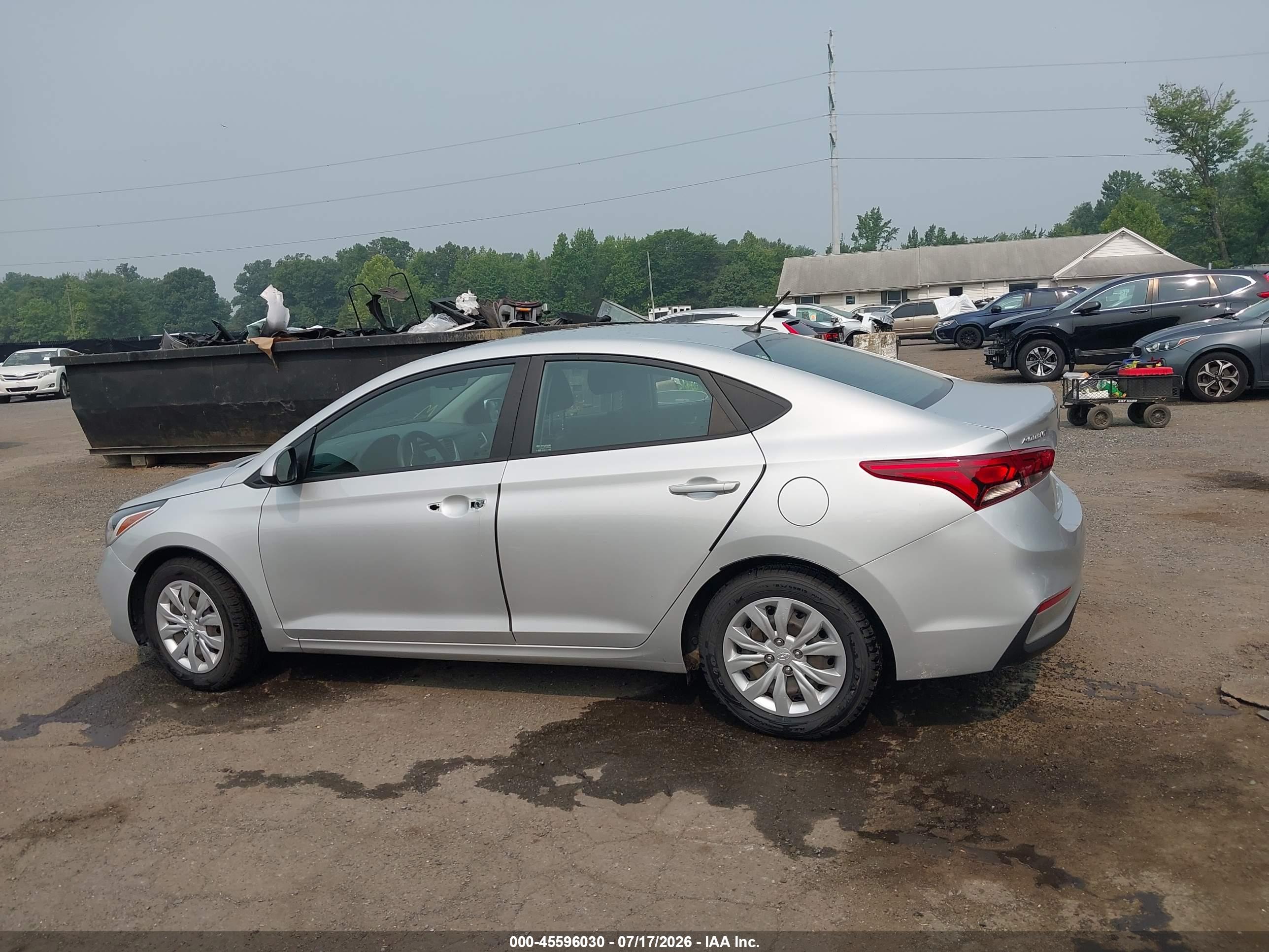 2022 HYUNDAI ACCENT SE