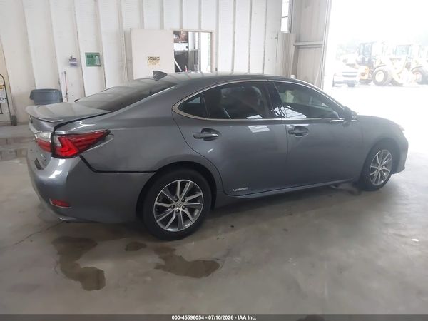 2017 LEXUS ES 300H