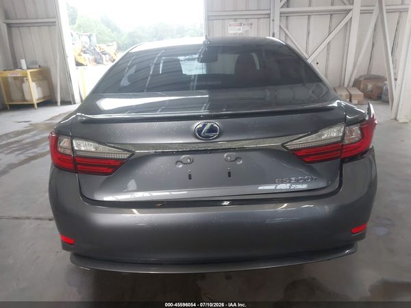 2017 LEXUS ES 300H