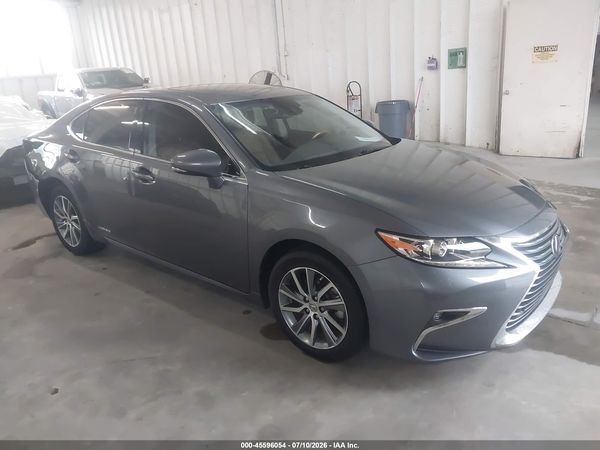 2017 LEXUS ES 300H