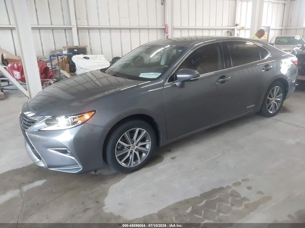 2017 LEXUS ES 300H