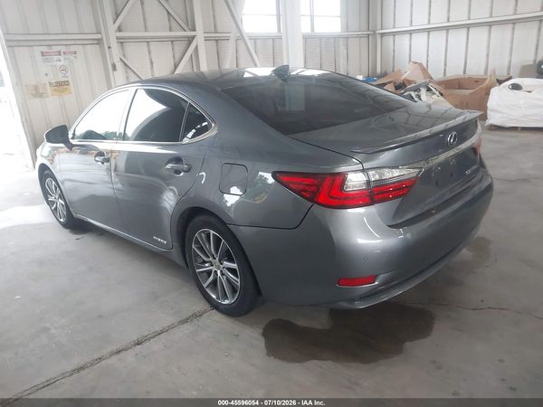 2017 LEXUS ES 300H