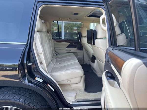 2017 LEXUS LX 570