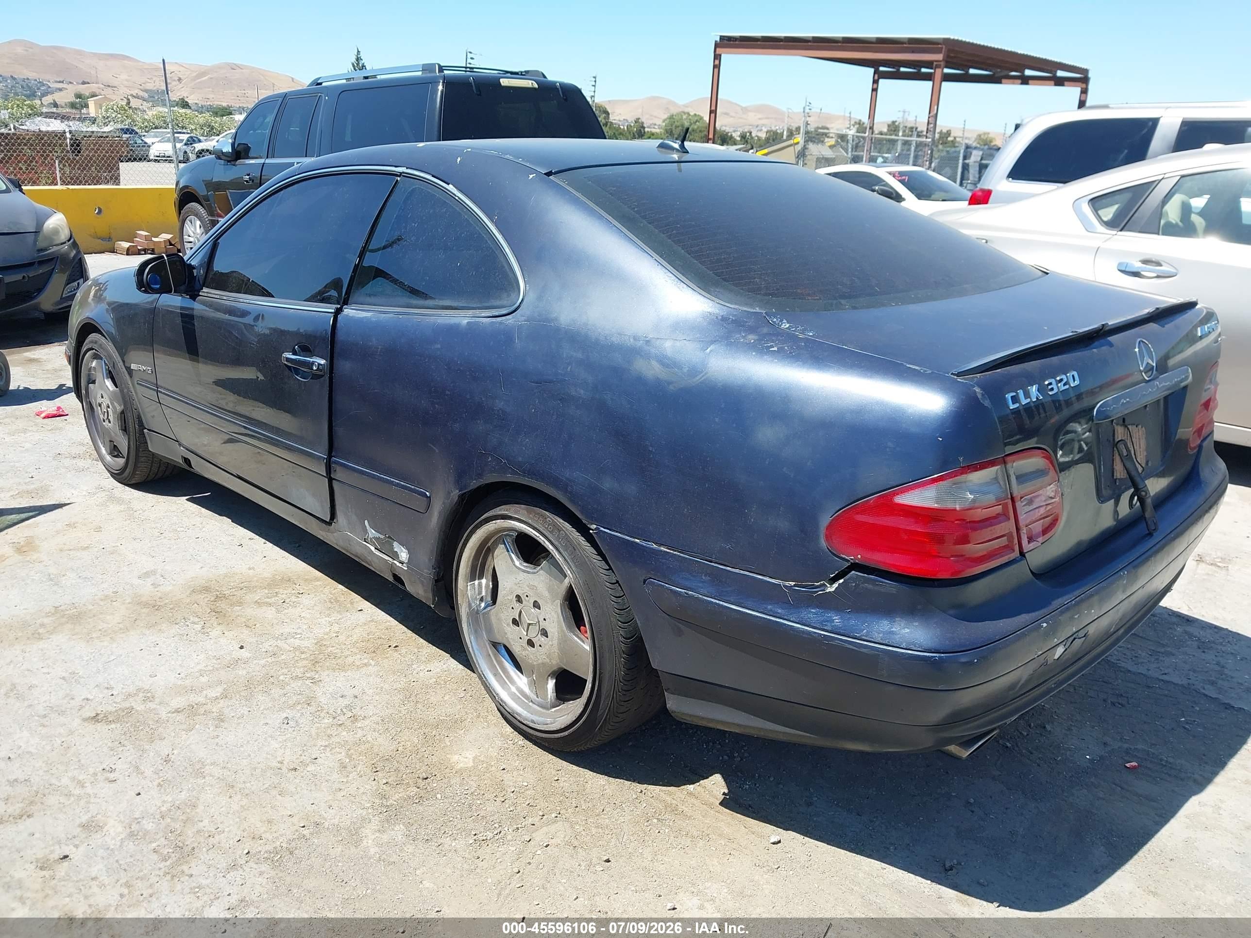 2002 MERCEDES-BENZ CLK 320 CLK320