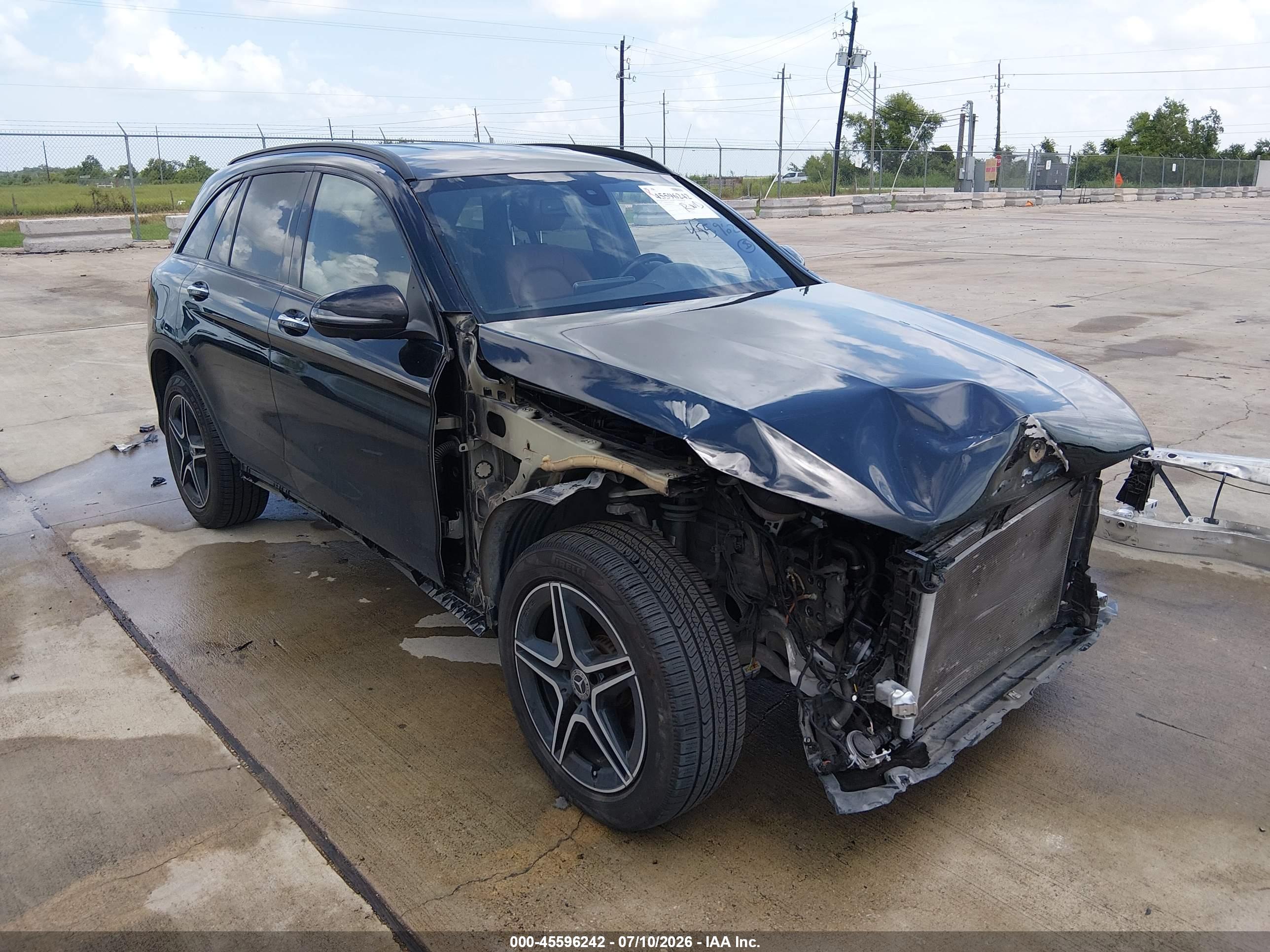 2021 MERCEDES-BENZ GLC 300 SUV
