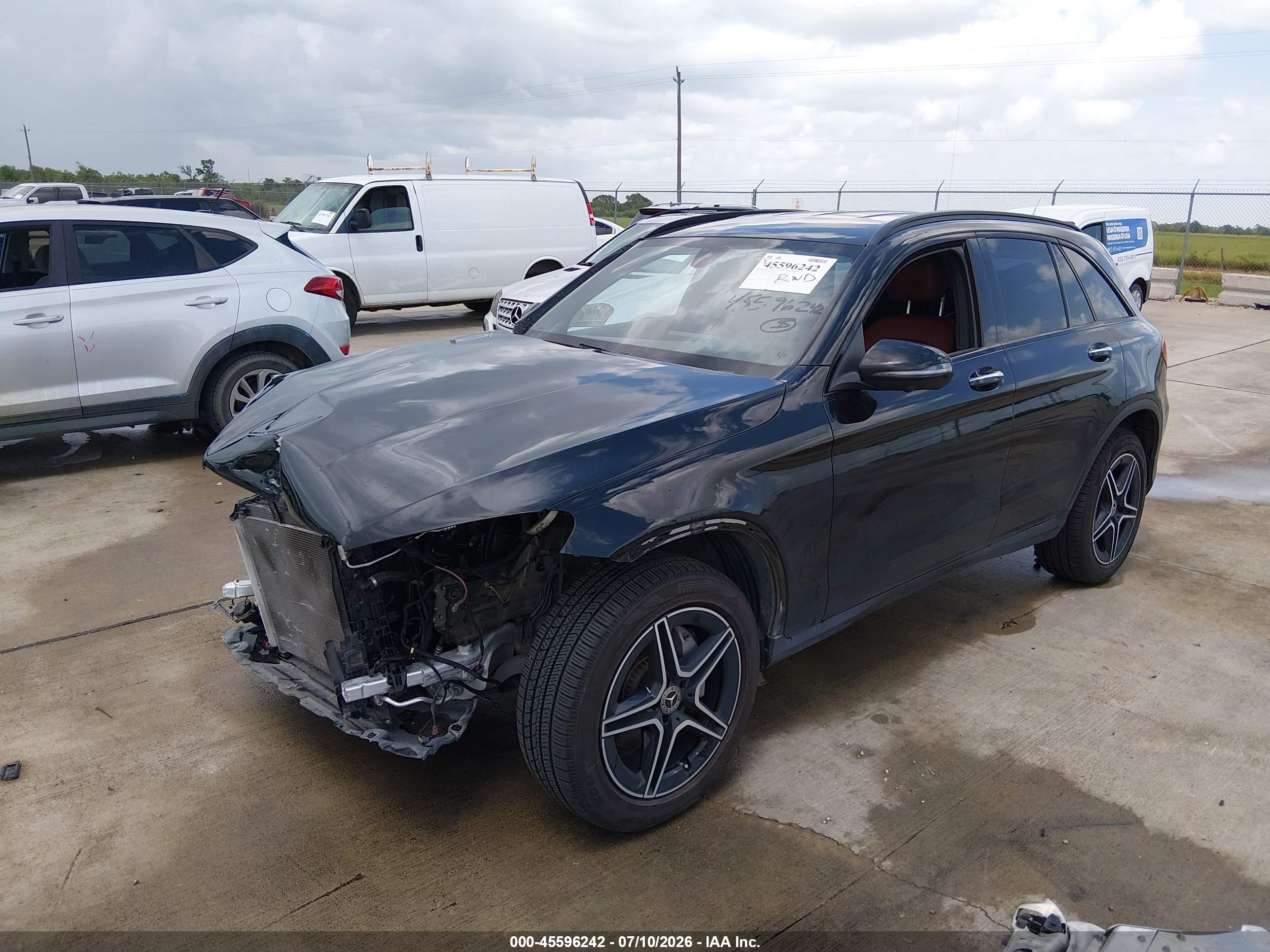 2021 MERCEDES-BENZ GLC 300 SUV