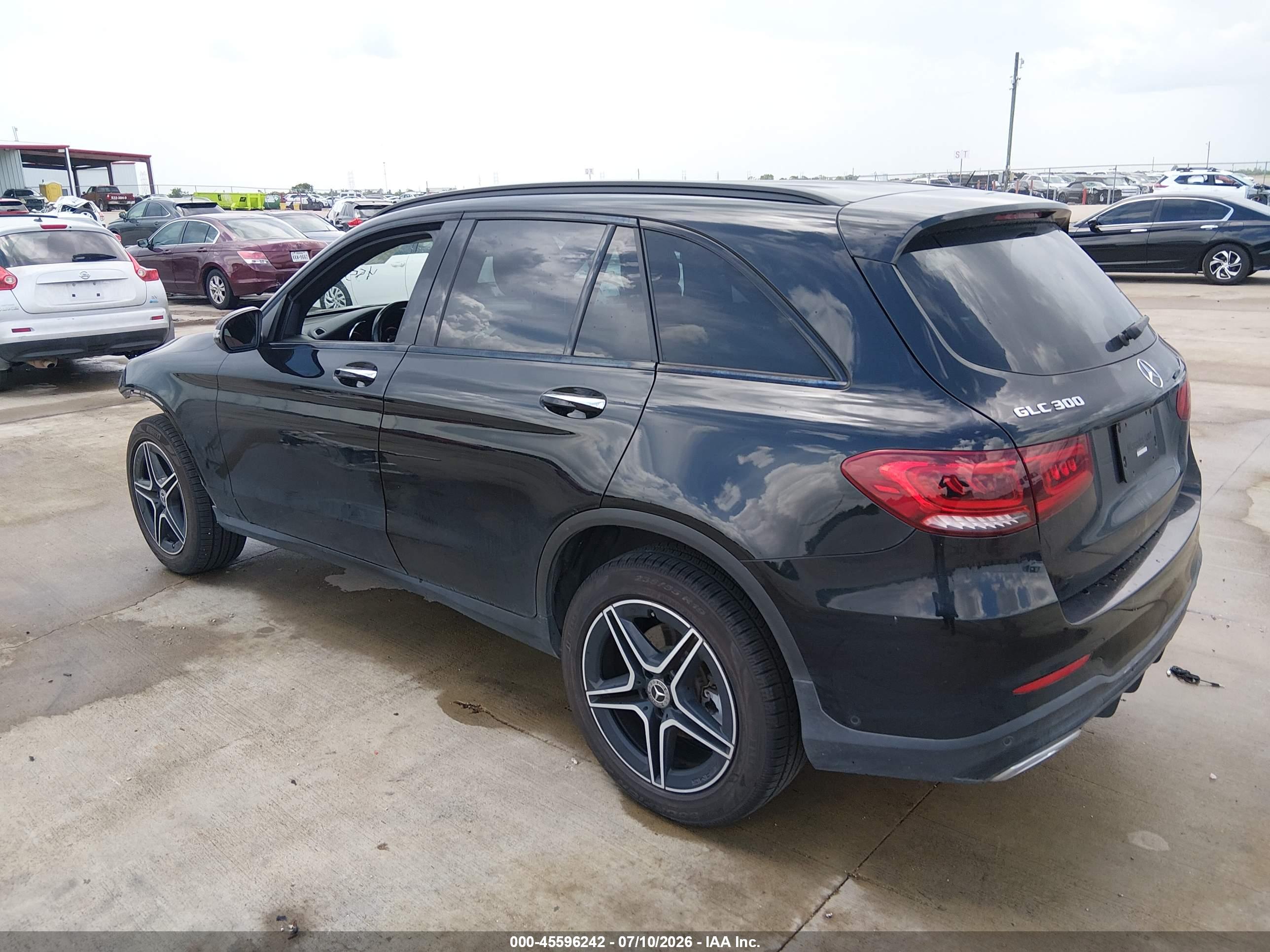 2021 MERCEDES-BENZ GLC 300 SUV