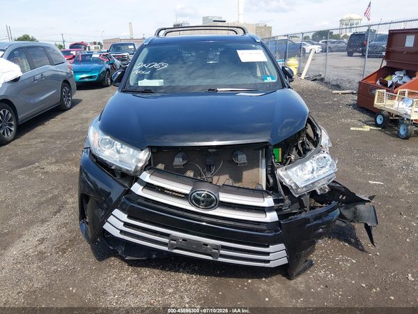 2018 TOYOTA HIGHLANDER XLE
