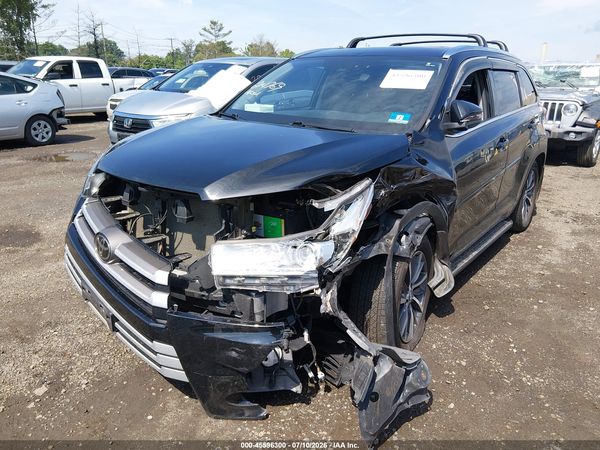 2018 TOYOTA HIGHLANDER XLE