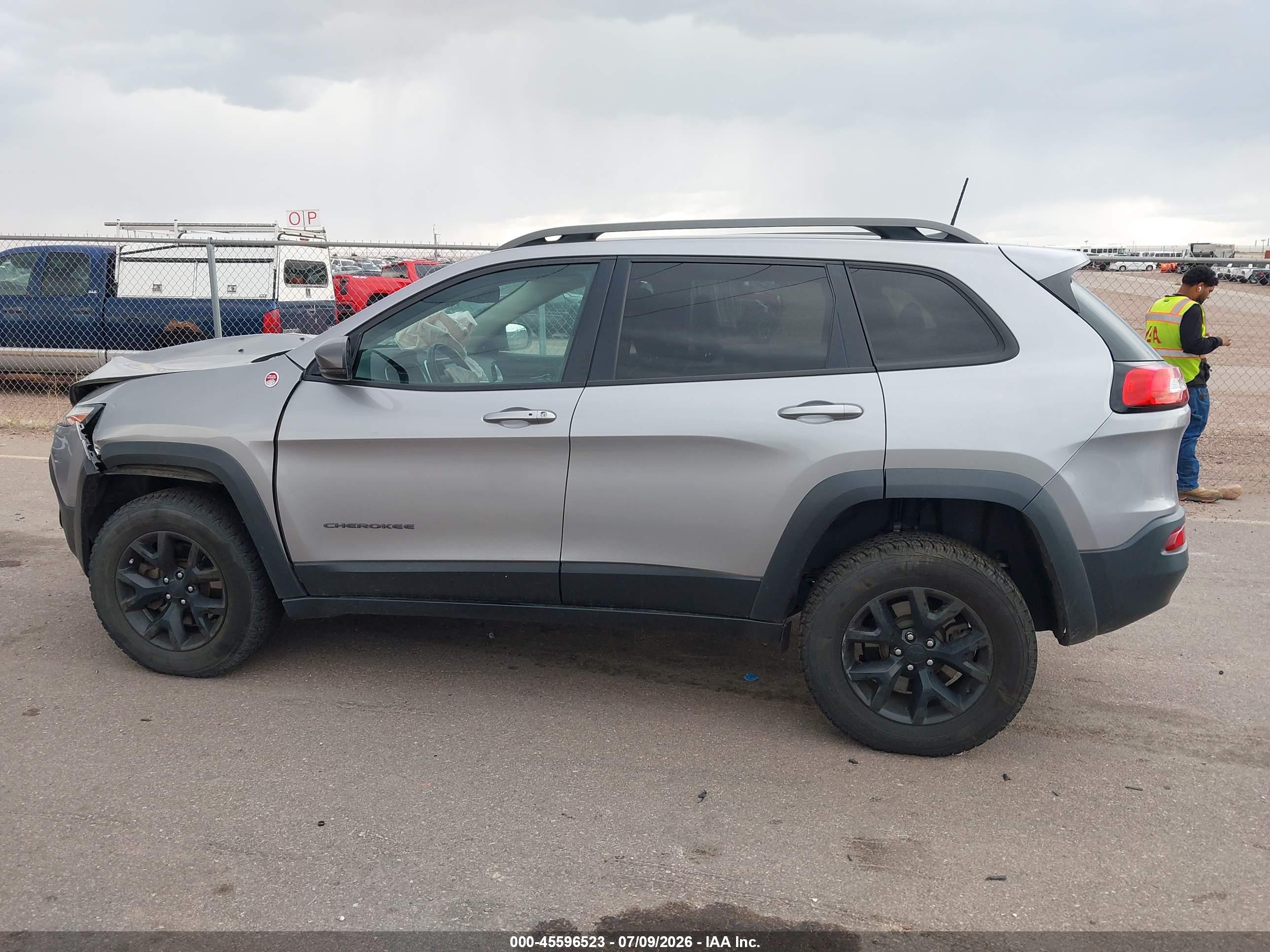2018 JEEP CHEROKEE TRAILHAWK 4X4