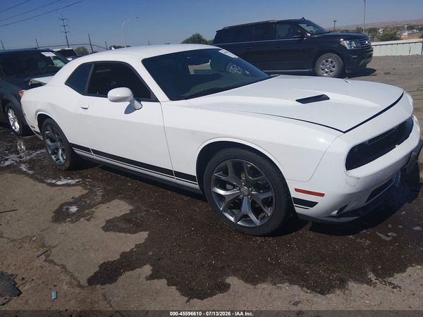 2016 DODGE CHALLENGER SXT