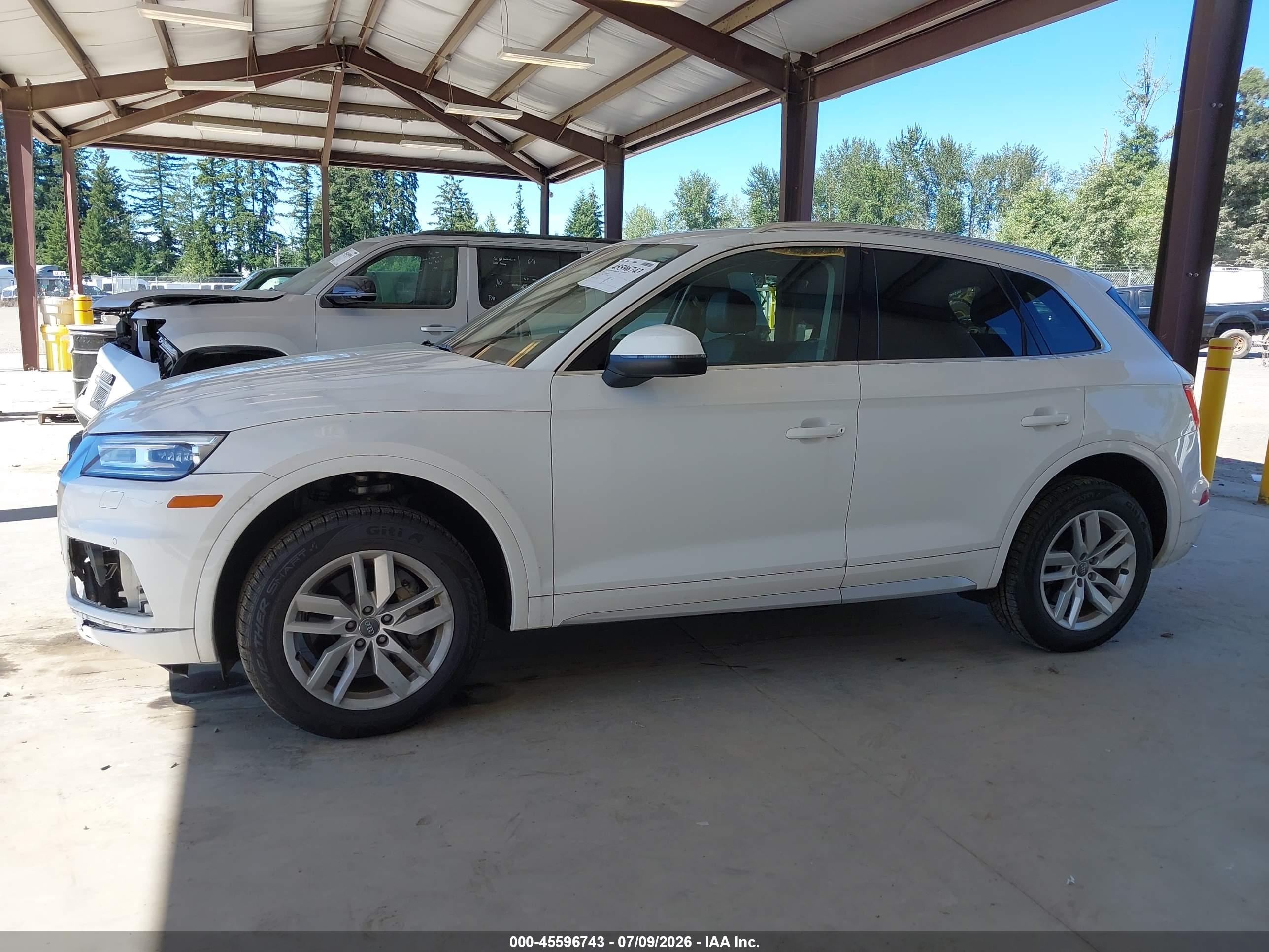 2020 AUDI Q5 quattro Premium