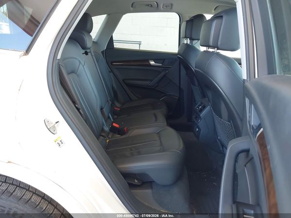 2020 AUDI Q5 quattro Premium