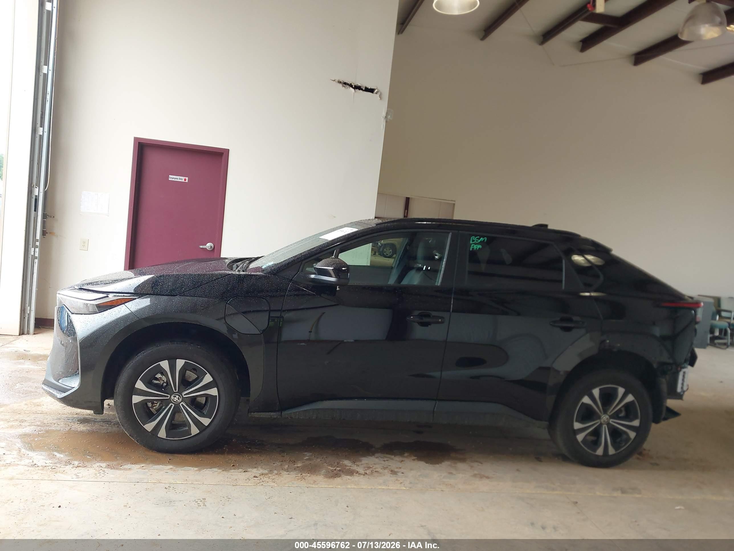 2024 TOYOTA BZ4X XLE