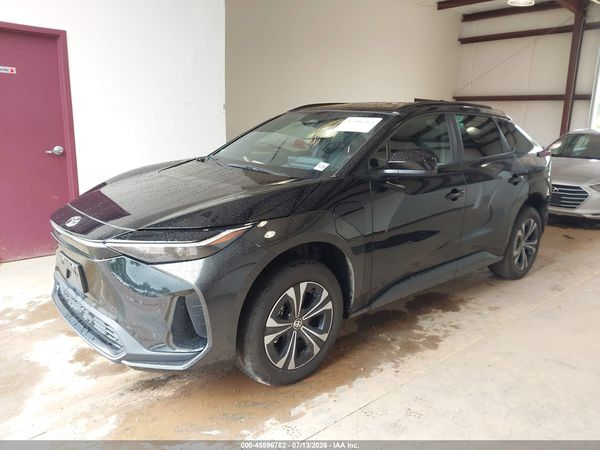 2024 TOYOTA BZ4X XLE