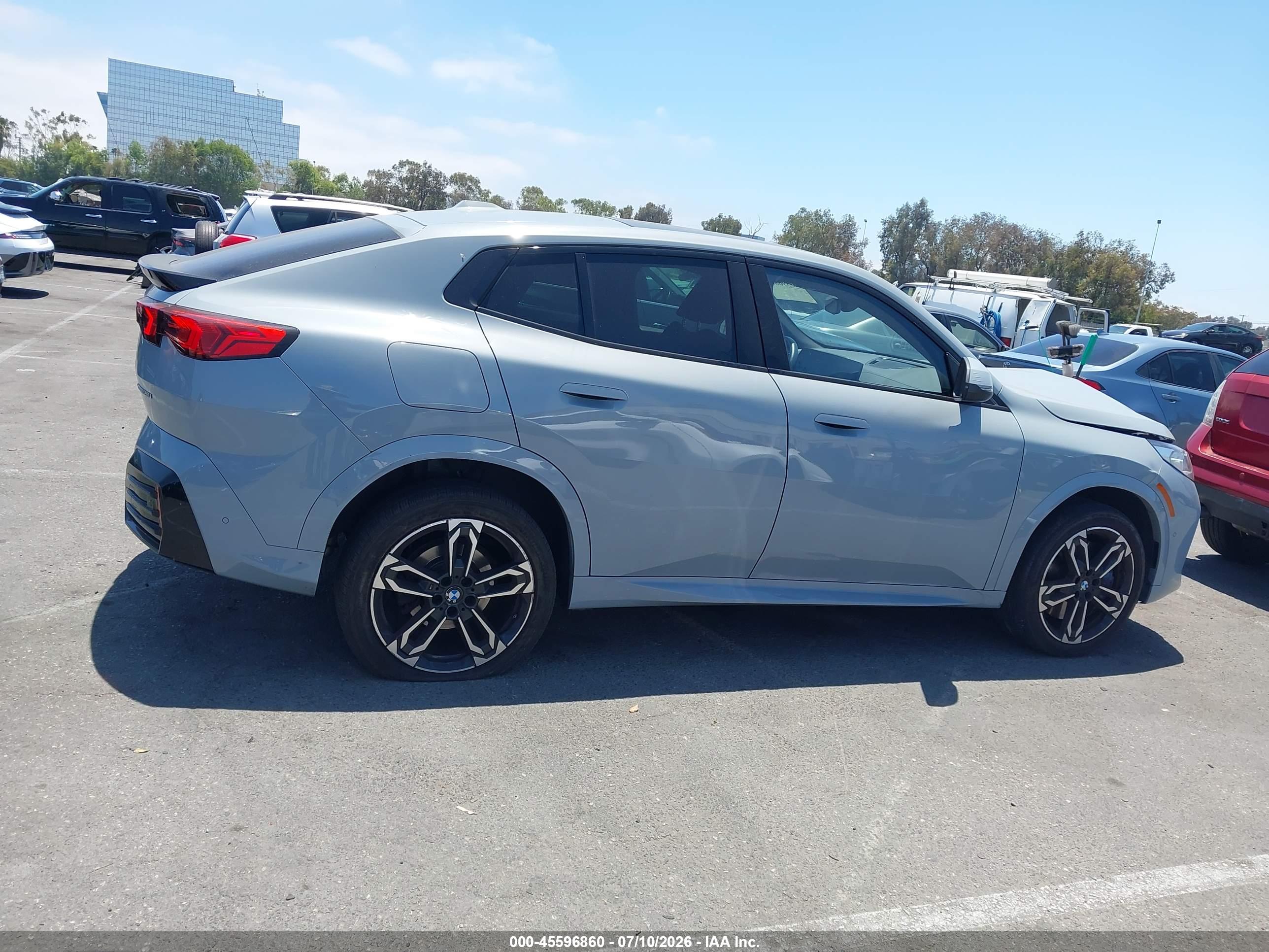 2025 BMW X2 XDRIVE28I