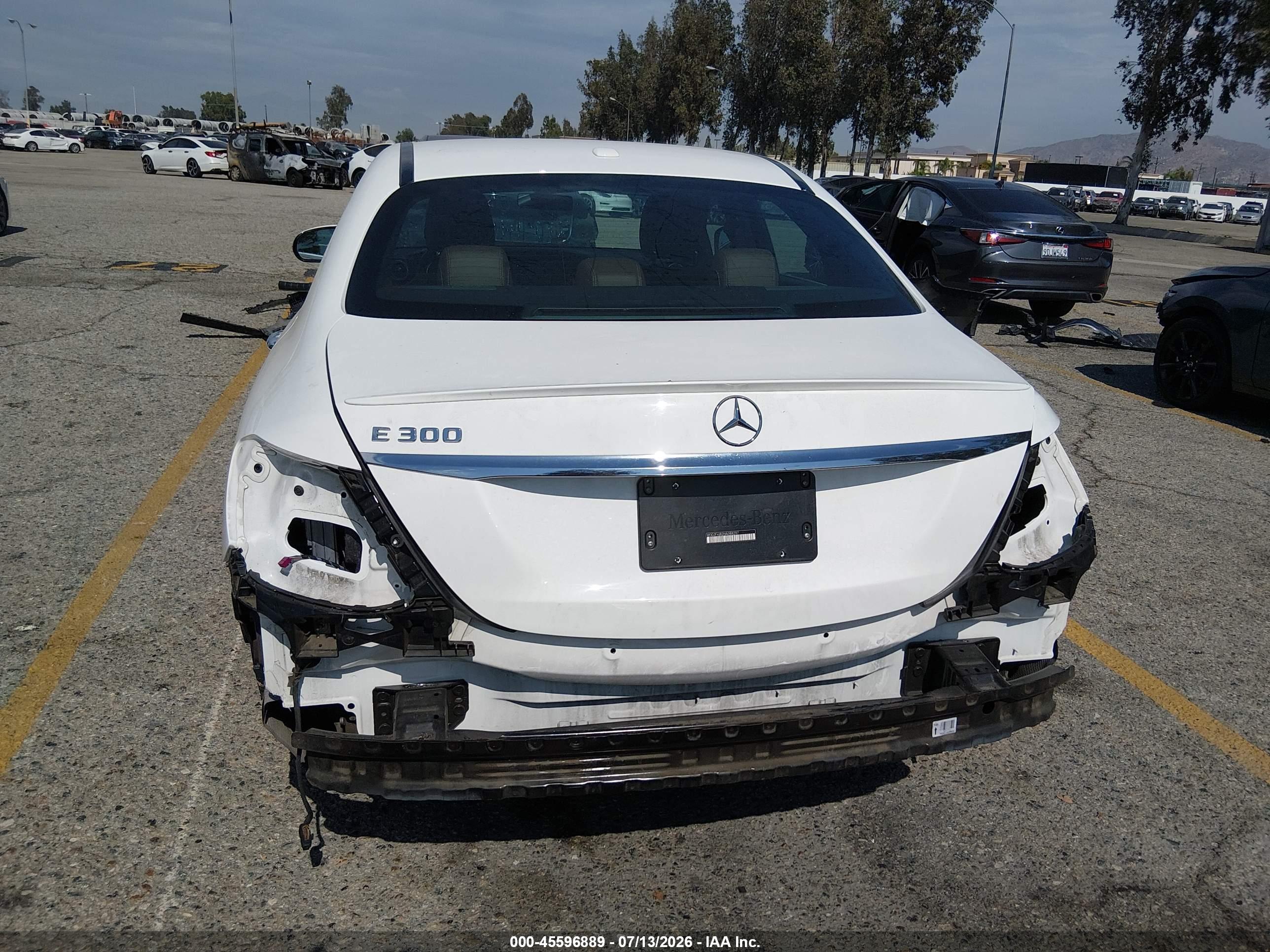 2017 MERCEDES-BENZ E 300 E300