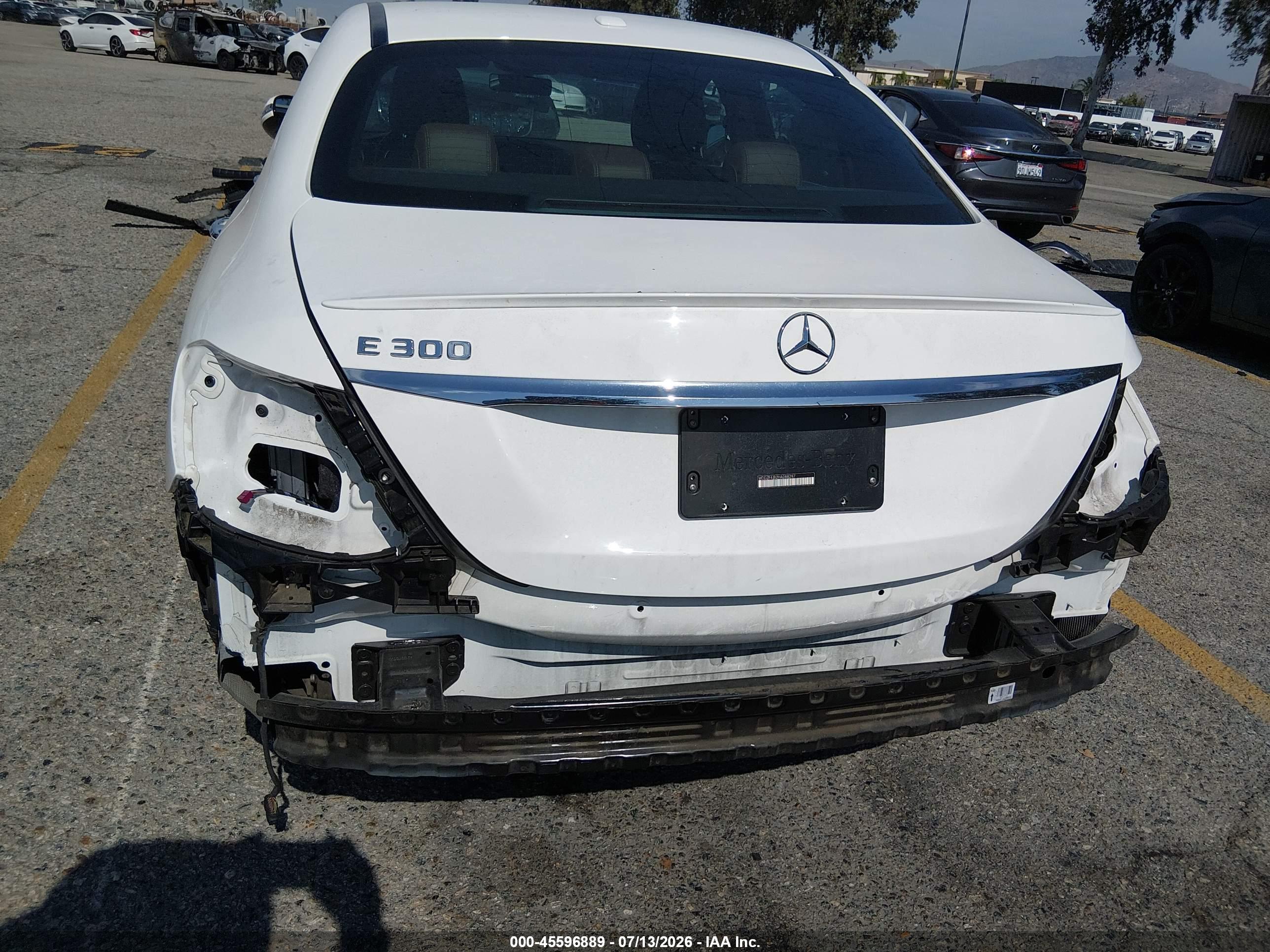 2017 MERCEDES-BENZ E 300 E300