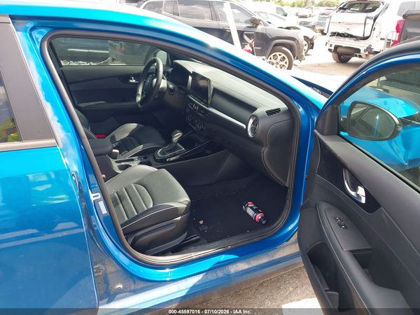 2023 KIA FORTE GT-LINE — I5