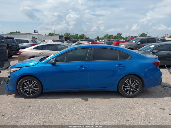 2023 KIA FORTE GT-LINE — I117
