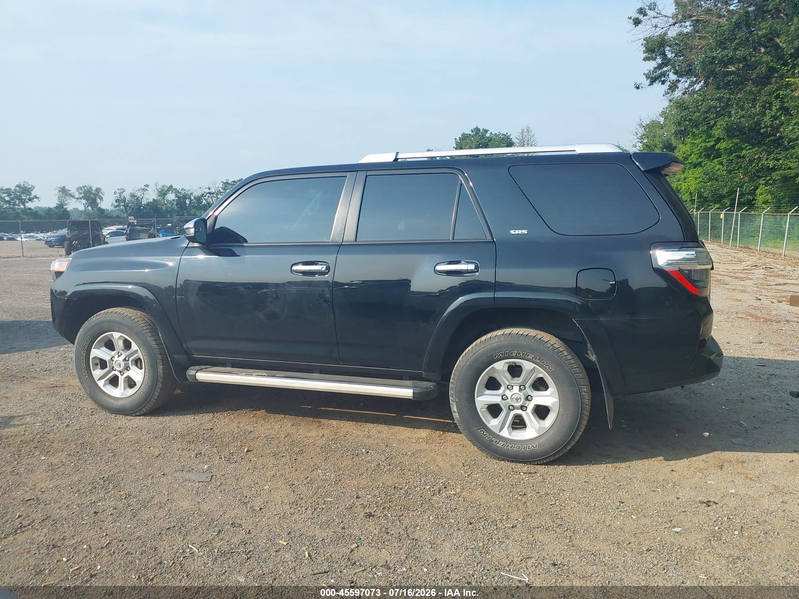 2018 TOYOTA 4RUNNER SR5