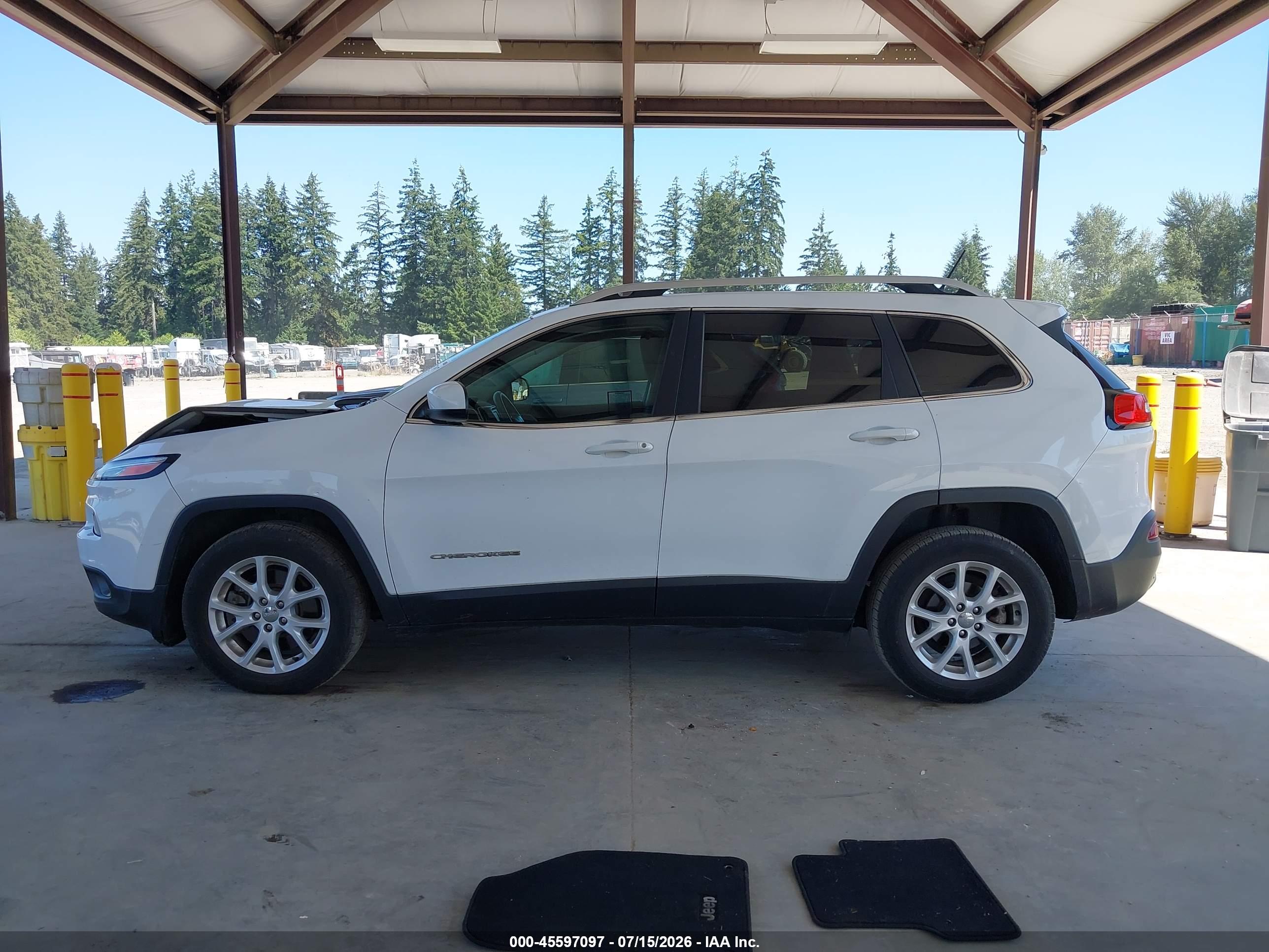 2018 JEEP CHEROKEE LATITUDE FWD