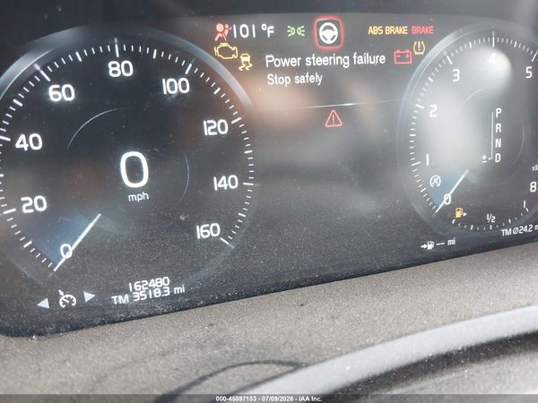 2016 VOLVO XC90 T5 MOMENTUM