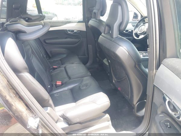2016 VOLVO XC90 T5 MOMENTUM